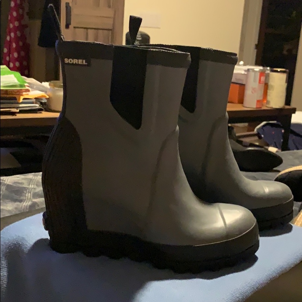 Sorel waterproof boots